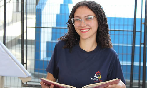 Inglês e empregabilidade: por que dominar o idioma é essencial para o futuro dos seus alunos?